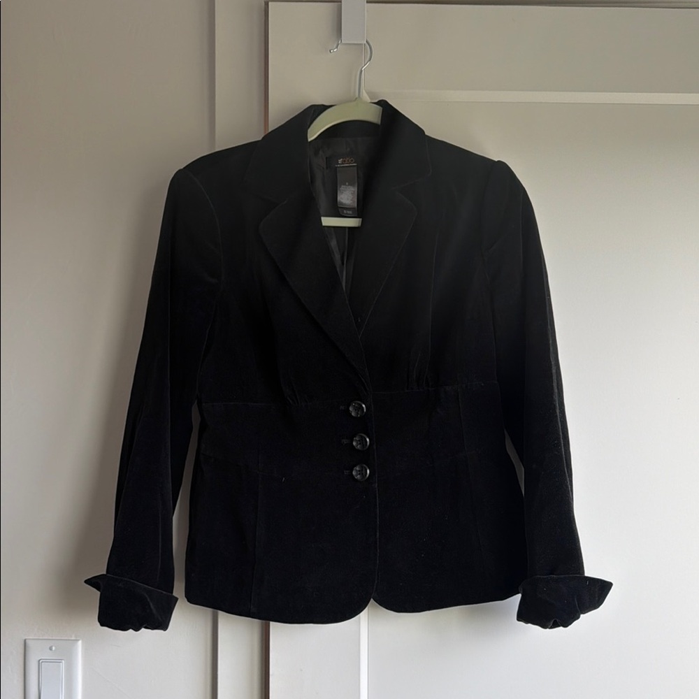 Ratio Black Women's Tailored Velvet Blazer